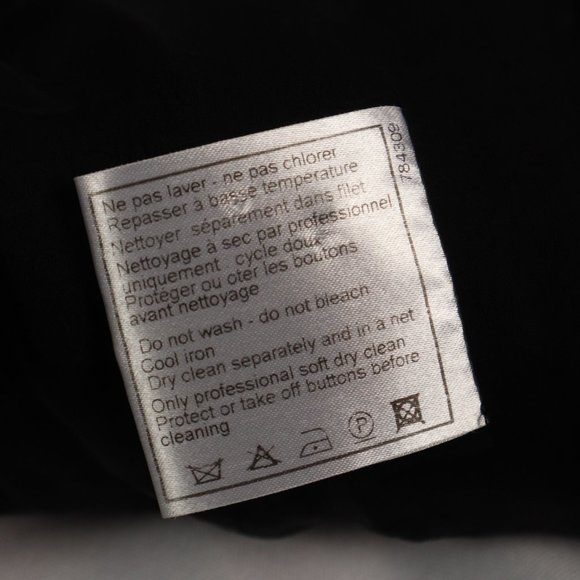 Chanel size 42 Black Wool Silk Lined Jacket - Picture 10 of 11